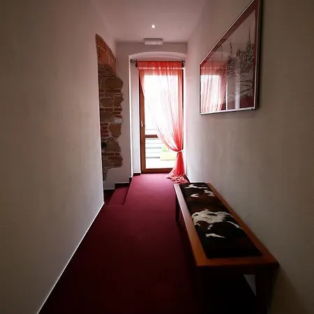 Apartments&suites žlutá Hruška Plzeň