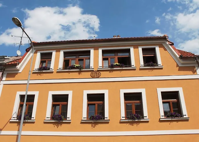 & Zluta Hruska דירה