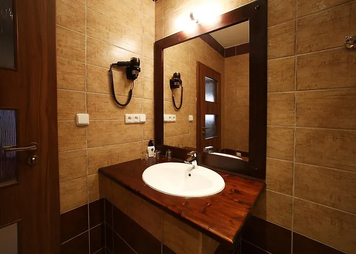 & Zluta Hruska * プルゼニ