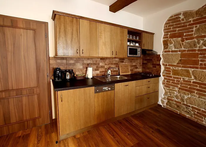 & Zluta Hruska アパート