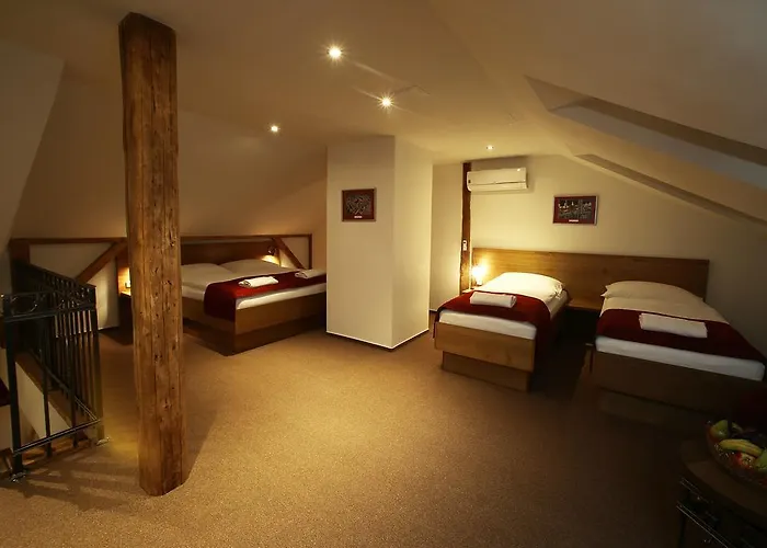 & Zluta Hruska * פלזן